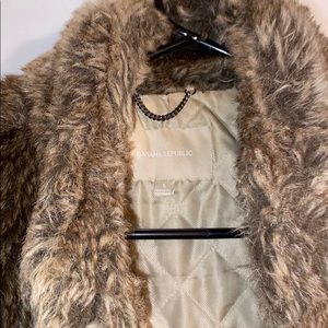 Banana Republic Faux Fur Vest Size L